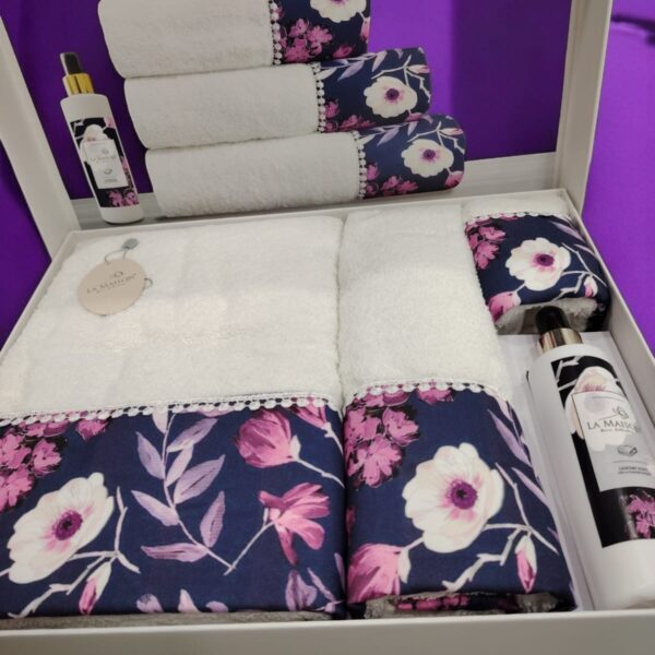 Set de prosoape 3 buc cu Imprimeu Colorat ( 1 buc 30/50 , 1 buc 50/90 , 1 buc 70/140 + 1 spray)