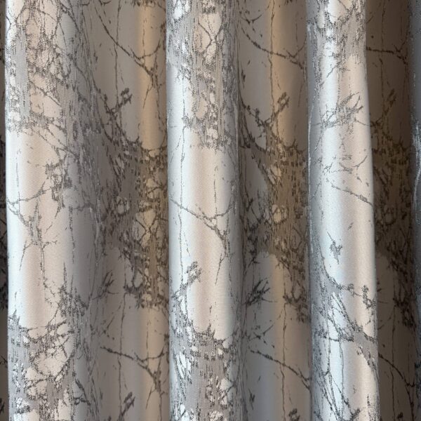 Draperie Eleganta Gri Deschis  Cu Imprimeu Oglinda Sparta L2.5m/H2m cu Rejansa de 6cm