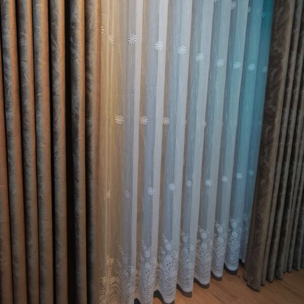 Perdea Mara din In cu Broderie Florală Albă