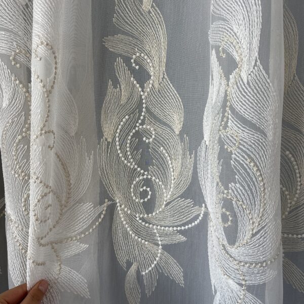 Perdea Vanessa cu Broderie Fina - Crem-Auriu