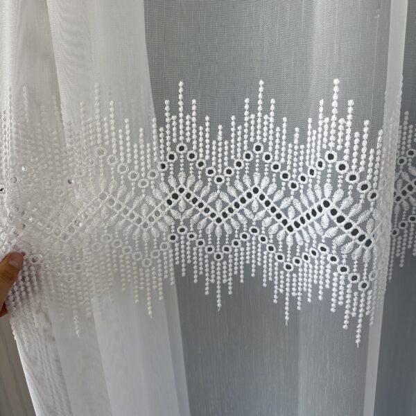 Perdea Bambus Brodat Model Geometric - Alb