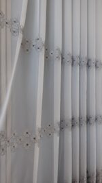 Perdea din Mătase Albă cu Broderie Gri L5m/H2.55m cu Rejansă Wave - imagine 3