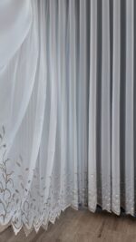 Perdea Cristal cu Broderie Florală Jos Alb/Maro 6838-55 - imagine 4